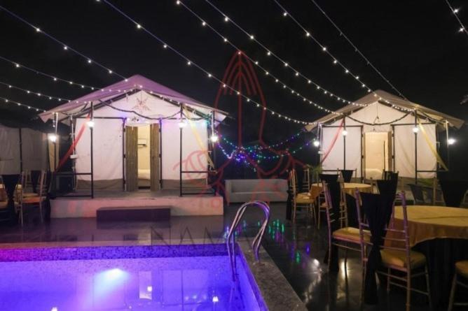 Luxury Farmhouse In Chhatarpur With Pool New Delhi Exterior foto